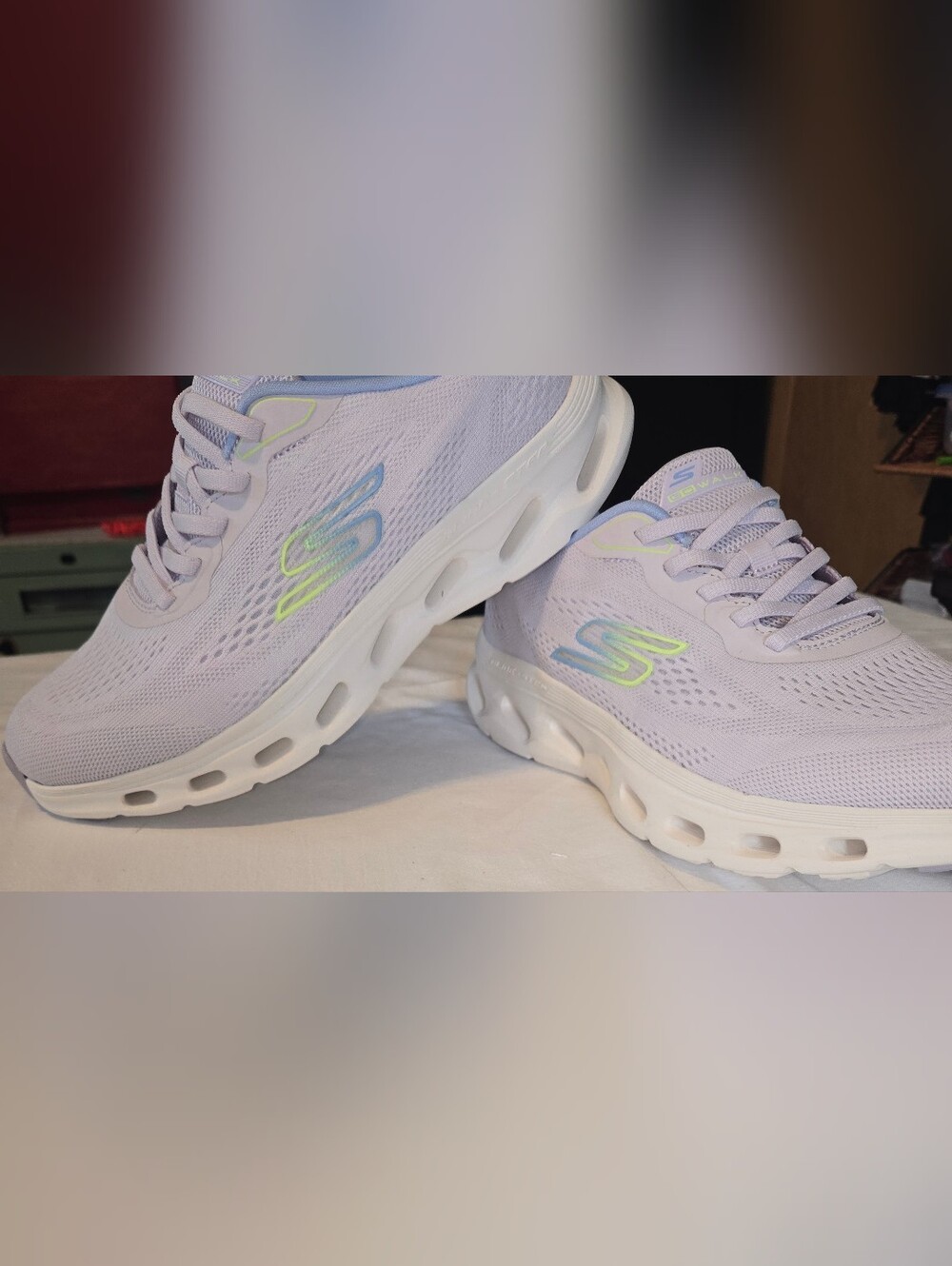 Woman's Shoes Lavender SKECHERS Performance Go Walk Glide Step 2.0 Kristee